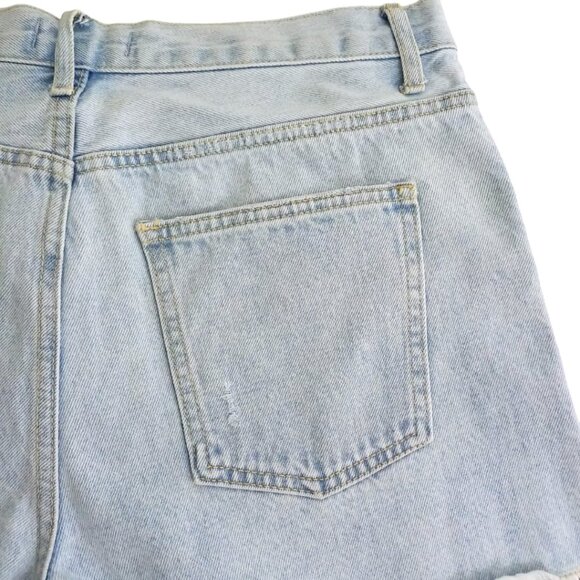 Forever 21 Light Wash Denim Shorts - Women’s Casual Cutoff High-Waisted Shorts, - Picture 6 of 11